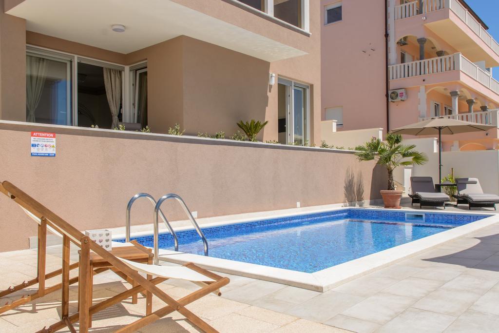 Apartments Villa Atlantis Τρογκίρ Εξωτερικό φωτογραφία