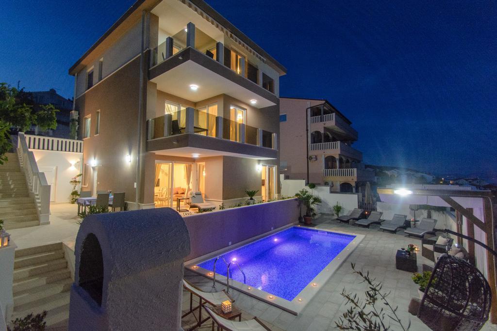 Apartments Villa Atlantis Τρογκίρ Εξωτερικό φωτογραφία