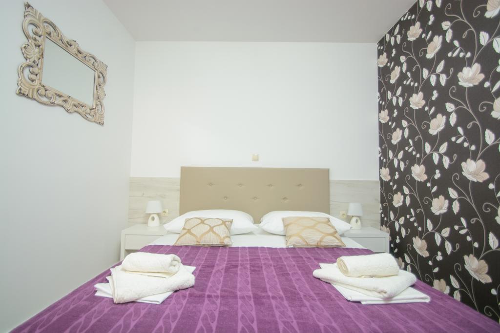 Apartments Villa Atlantis Τρογκίρ Εξωτερικό φωτογραφία
