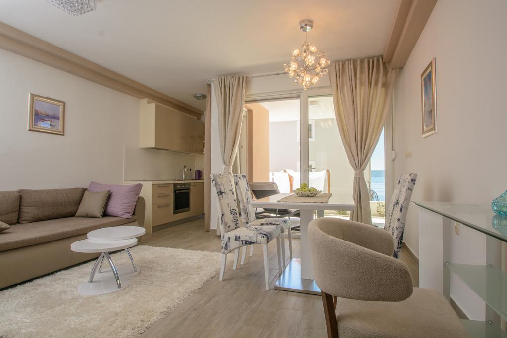 Apartments Villa Atlantis Τρογκίρ Εξωτερικό φωτογραφία