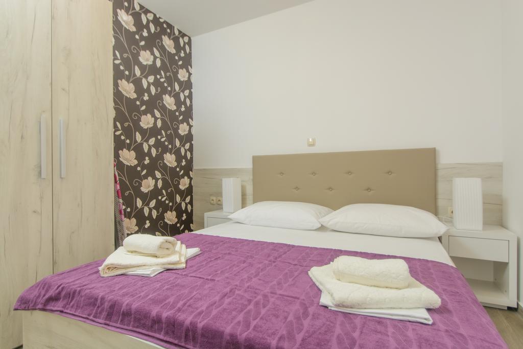 Apartments Villa Atlantis Τρογκίρ Εξωτερικό φωτογραφία