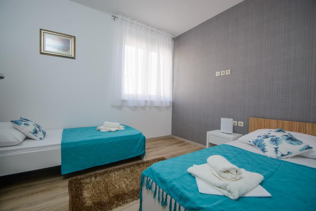 Apartments Villa Atlantis Τρογκίρ Εξωτερικό φωτογραφία