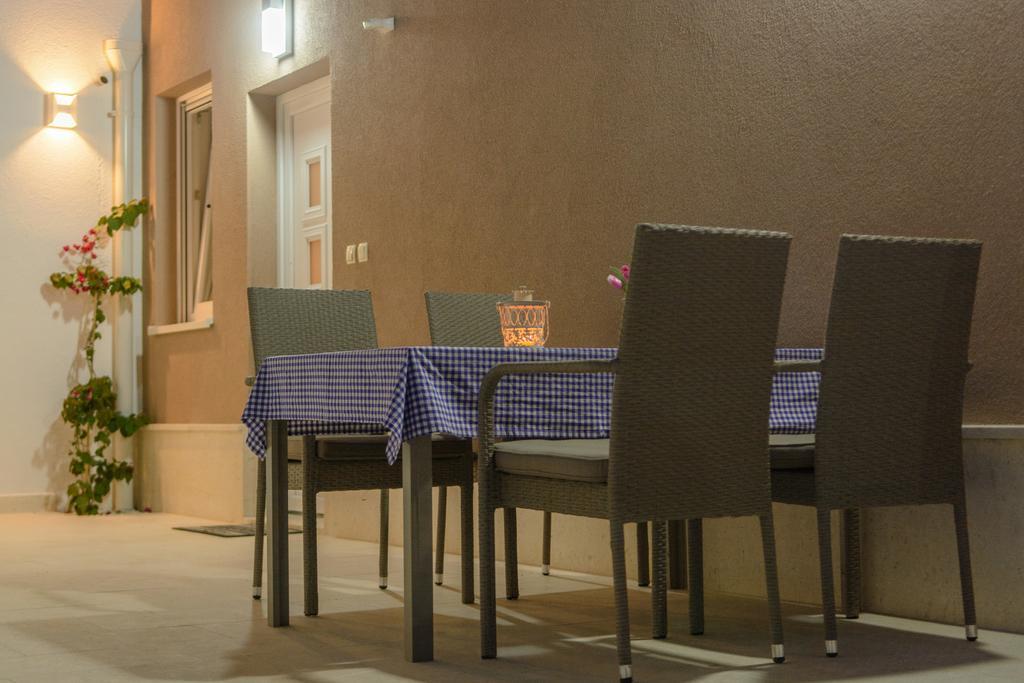 Apartments Villa Atlantis Τρογκίρ Εξωτερικό φωτογραφία