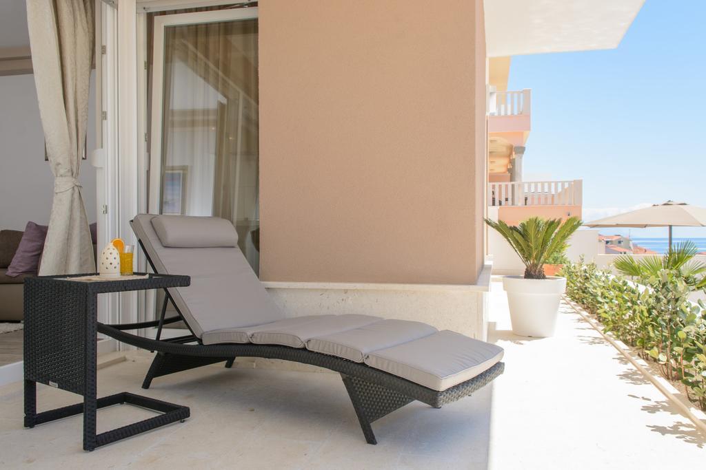 Apartments Villa Atlantis Τρογκίρ Εξωτερικό φωτογραφία